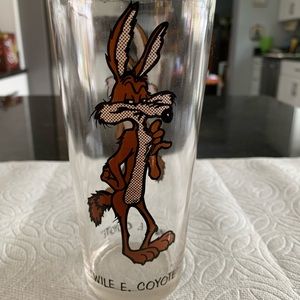 1973 Wiley Coyote Warner Bros/Pepsi collector drinking glass - 1 glass